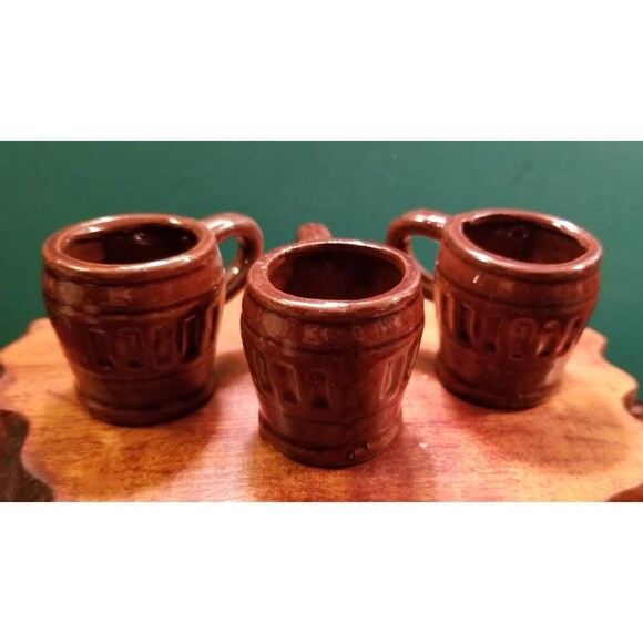 Dad's Private Stuff Cat in Top Hat Liquor Decanter W/ 3 Shot Glasses 8"X3.5"X3" - Picture 6 of 7